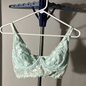 Victoria’s Secret Dream Angels lace underwire 32DD